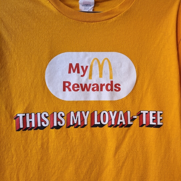 2 McDonald's Employees t-shirts - Picture 7 of 8